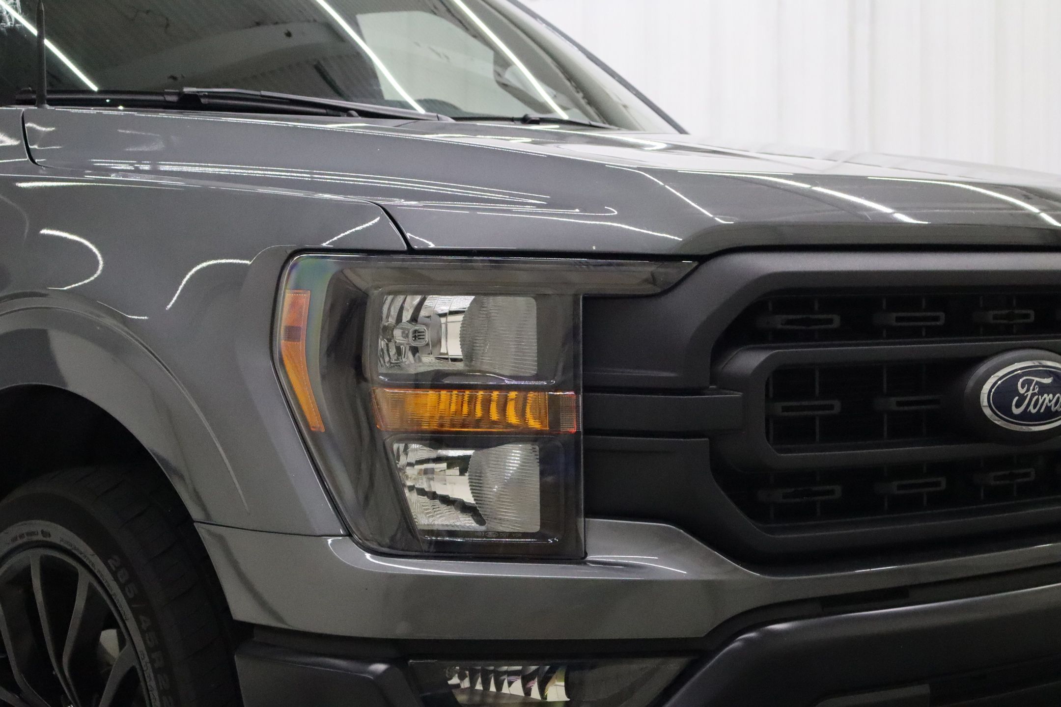 2023 Ford F-150 XL photo 9