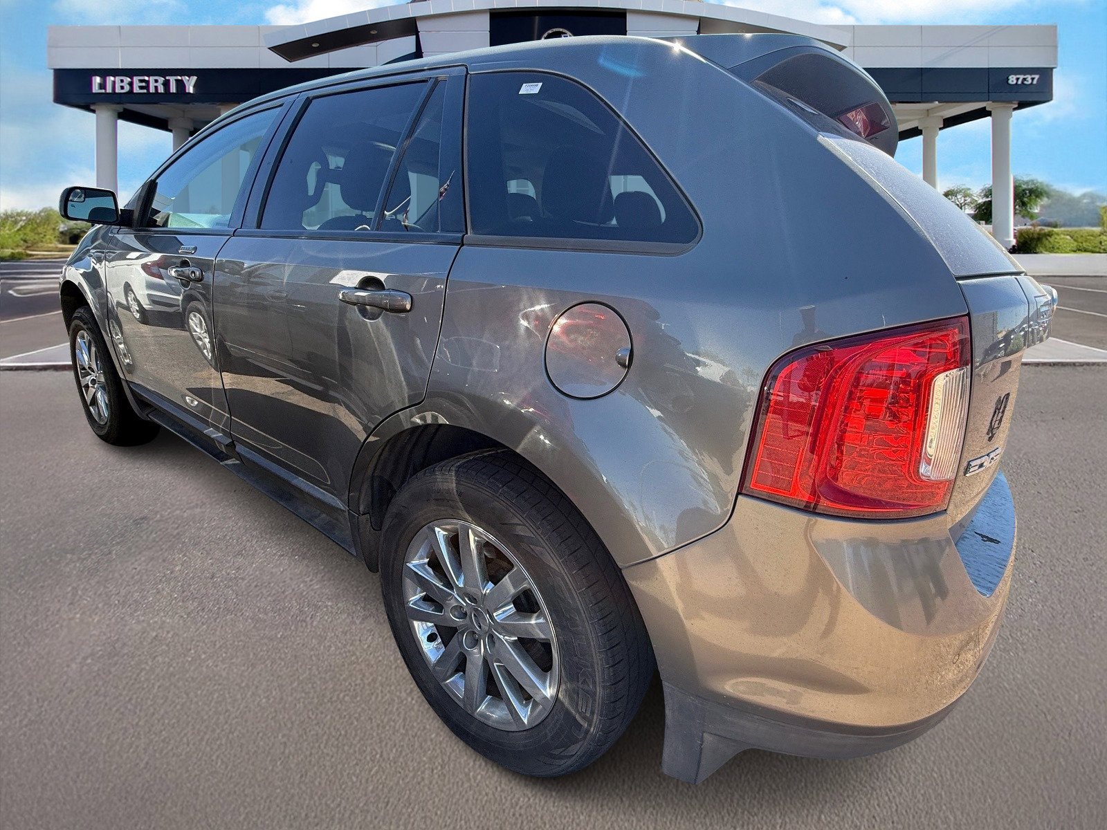 2013 Ford Edge SEL photo 3