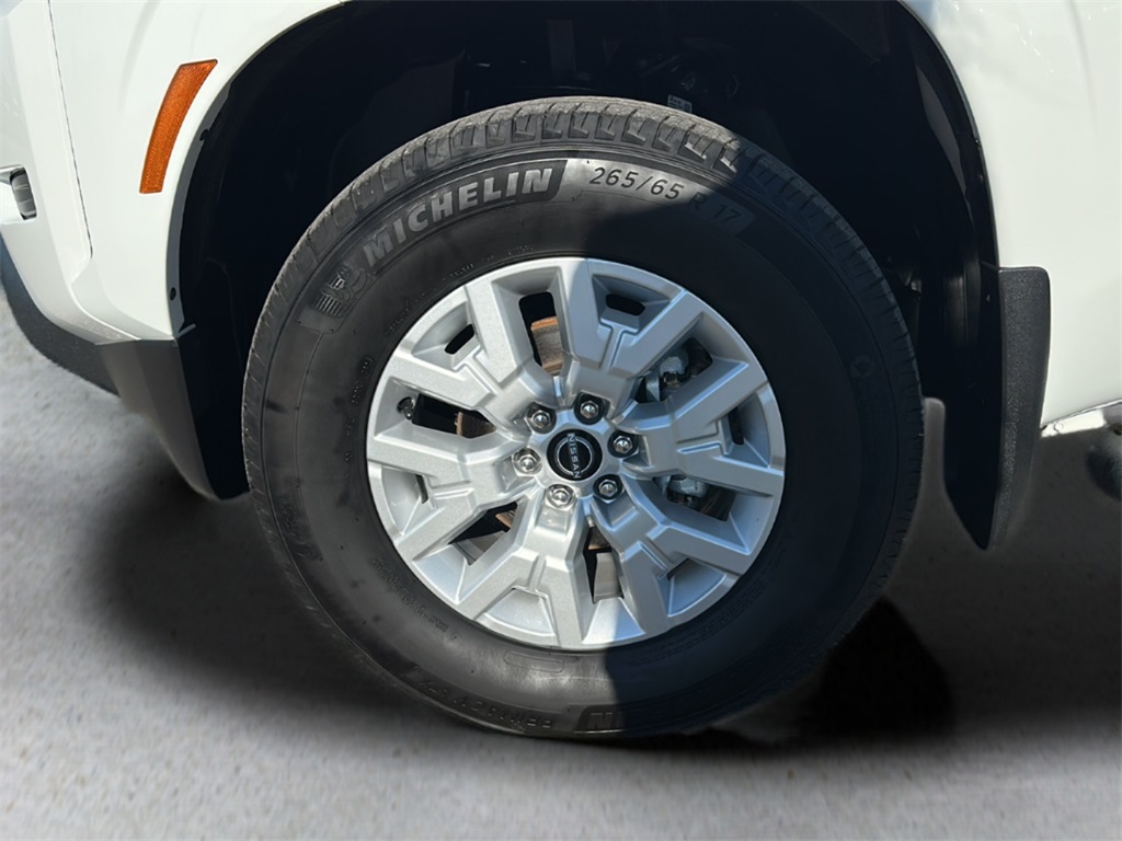 2023 Nissan Frontier Crew Cab SV photo 26