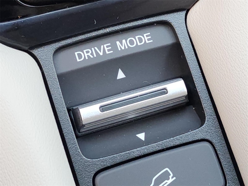 2026 Honda HR-V LX photo 27