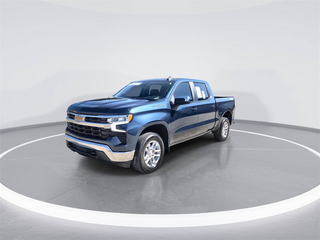 2022 Chevrolet Silverado 1500 LT photo 4