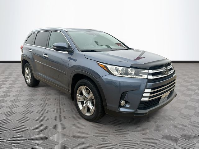2018 Toyota Highlander Limited's photo