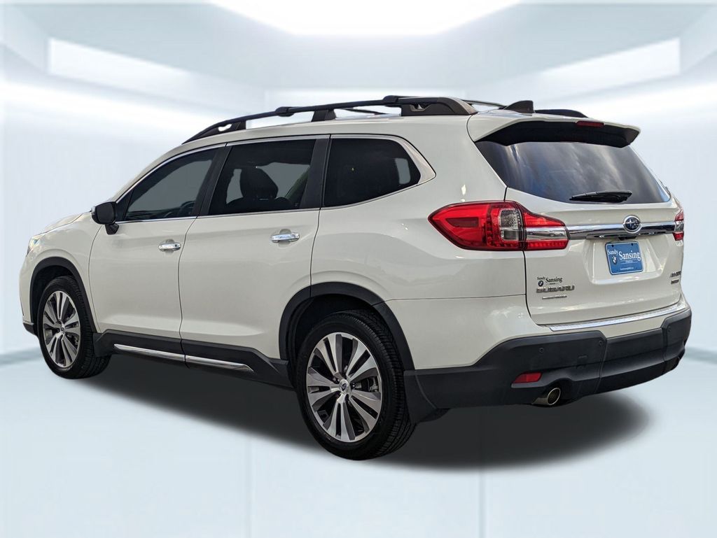 2022 Subaru Ascent Touring photo 3