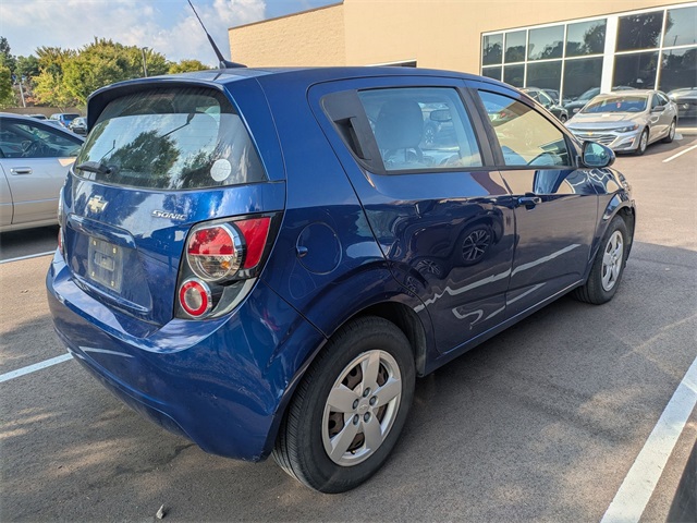 2014 Chevrolet Sonic LS photo 6