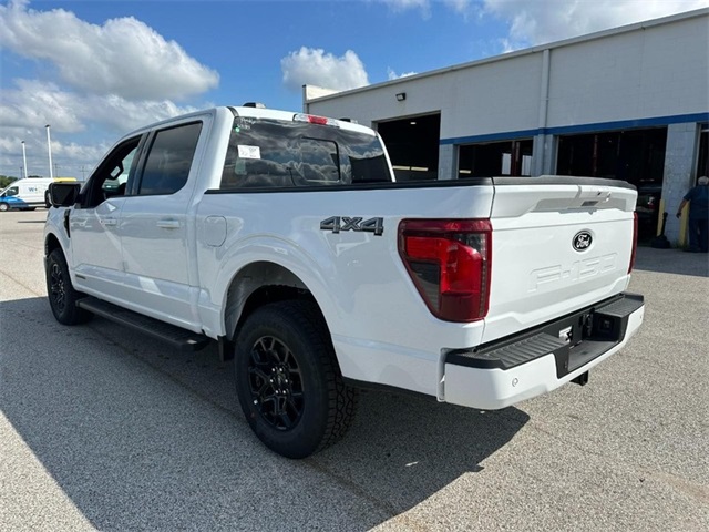 2025 Ford F-150 XLT photo 3