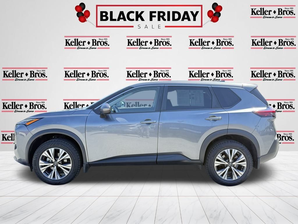 2022 Nissan Rogue SV photo 3