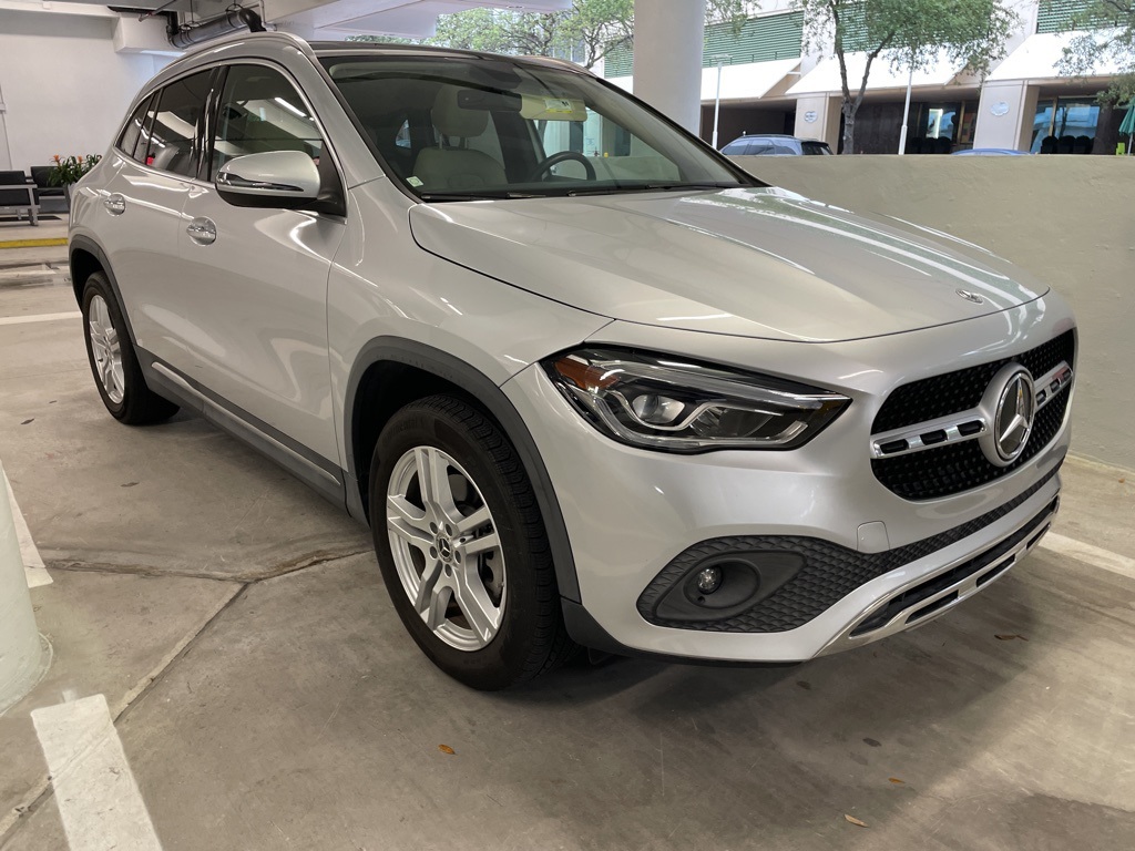 2022 Mercedes-Benz GLA GLA250's photo