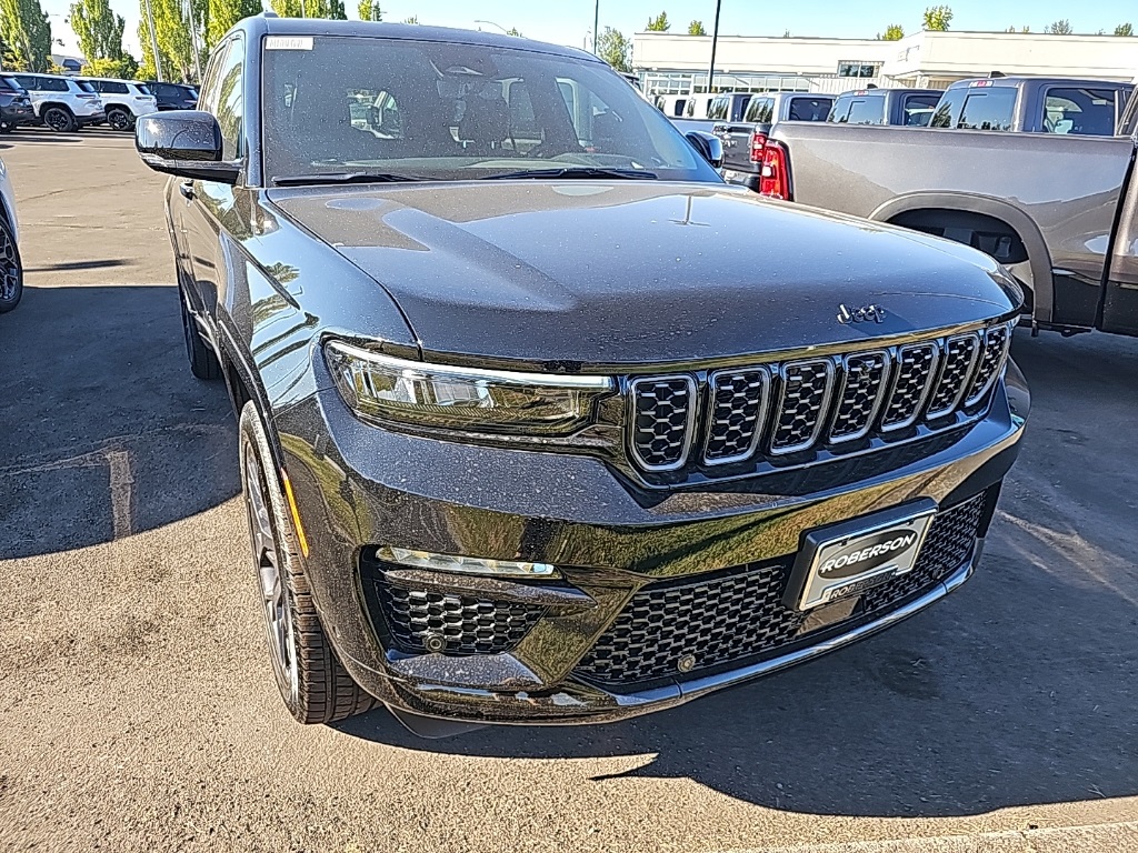 2025 Jeep Grand Cherokee Summit Reserve photo 4