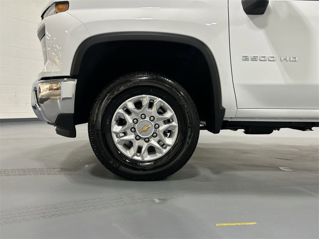 2025 Chevrolet Silverado 2500HD photo 17