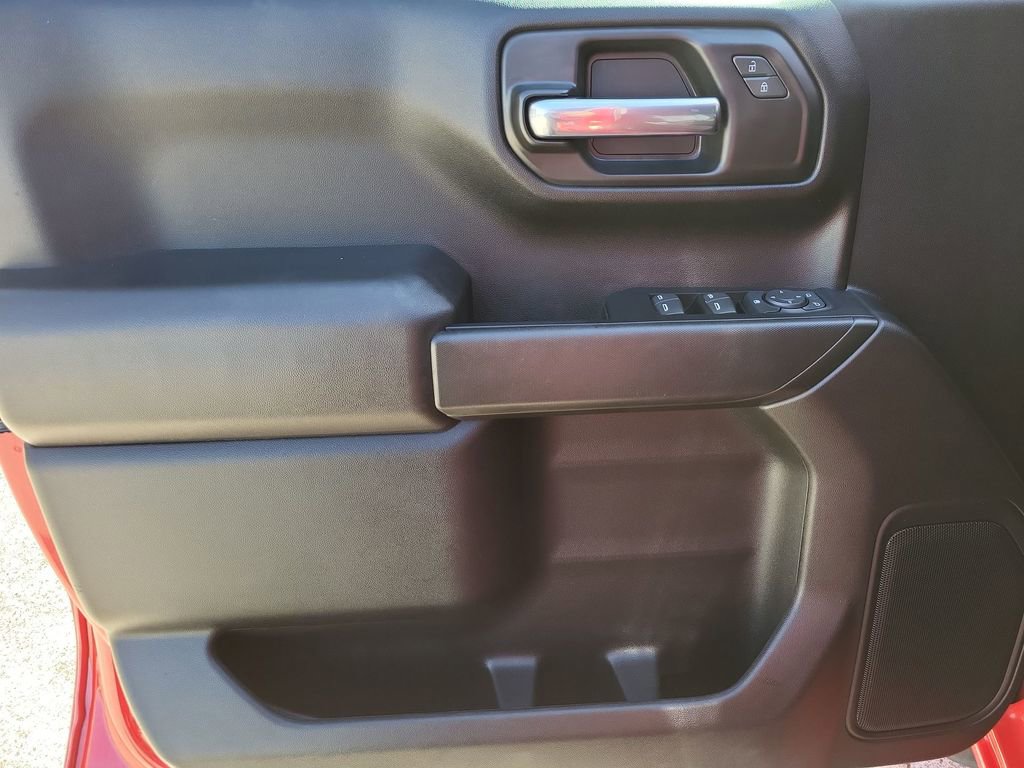 2022 Chevrolet Silverado 1500 Custom photo 19