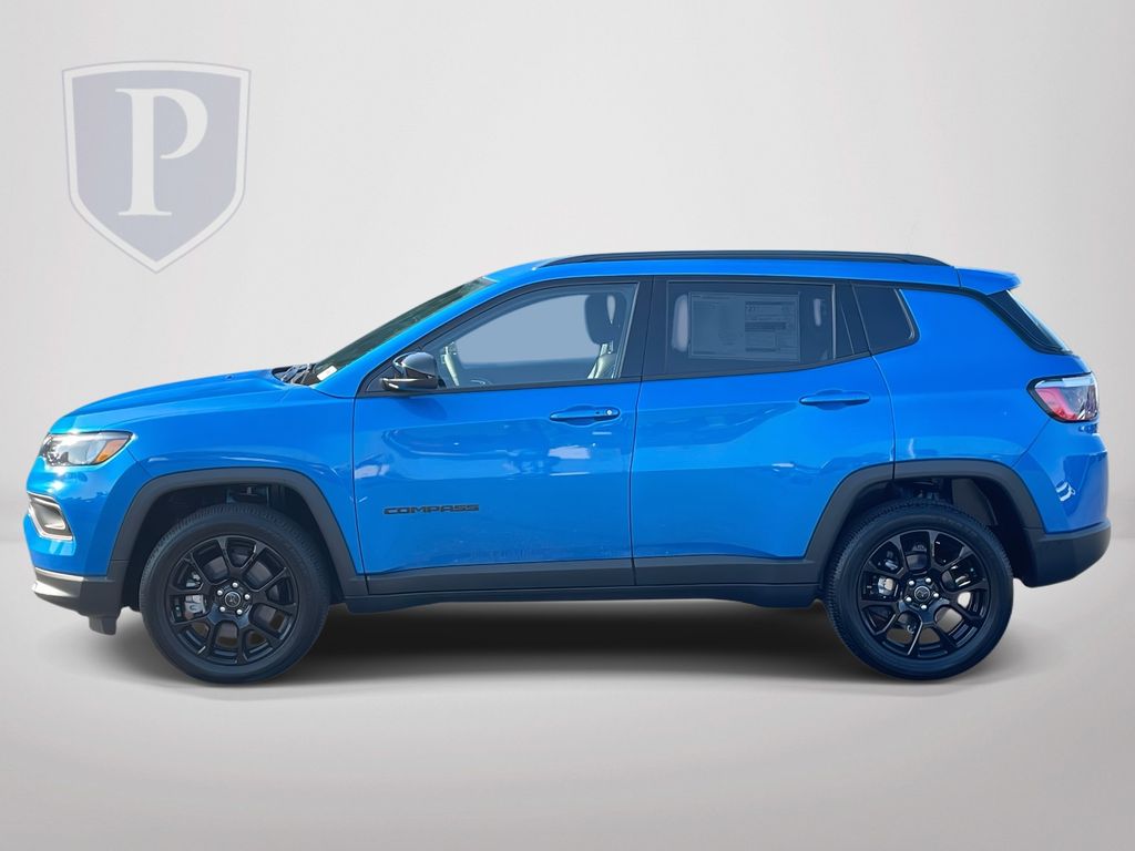 2025 Jeep Compass Latitude photo 4
