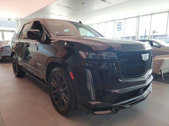 2023 Cadillac Escalade V-Series photo 2