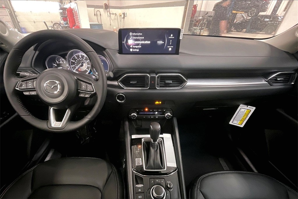 2025 MAZDA CX-5 - Image 4