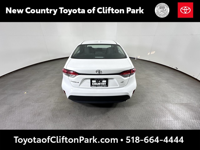 2024 Toyota Corolla LE photo 4