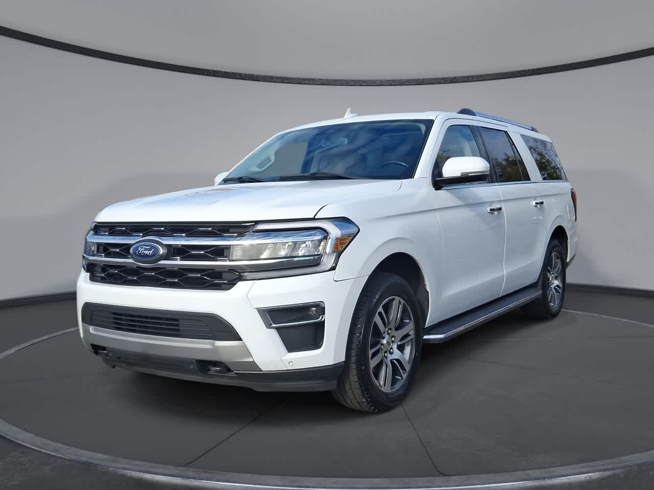 2023 Ford Expedition Limited's photo