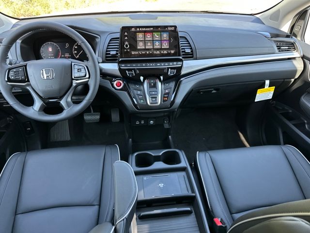 2026 Honda Odyssey Touring photo 18