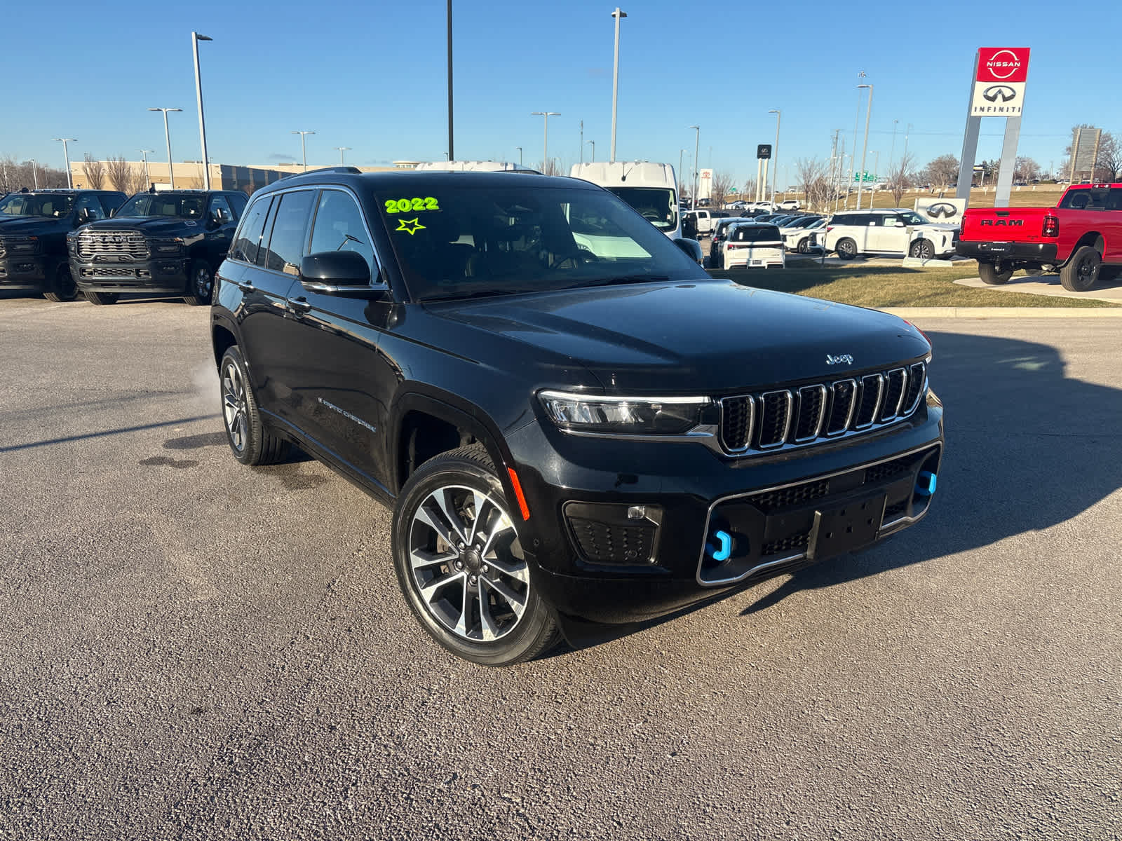 Used 2022 Jeep Grand Cherokee Overland 4xe with VIN 1C4RJYD69N8724487 for sale in Kansas City