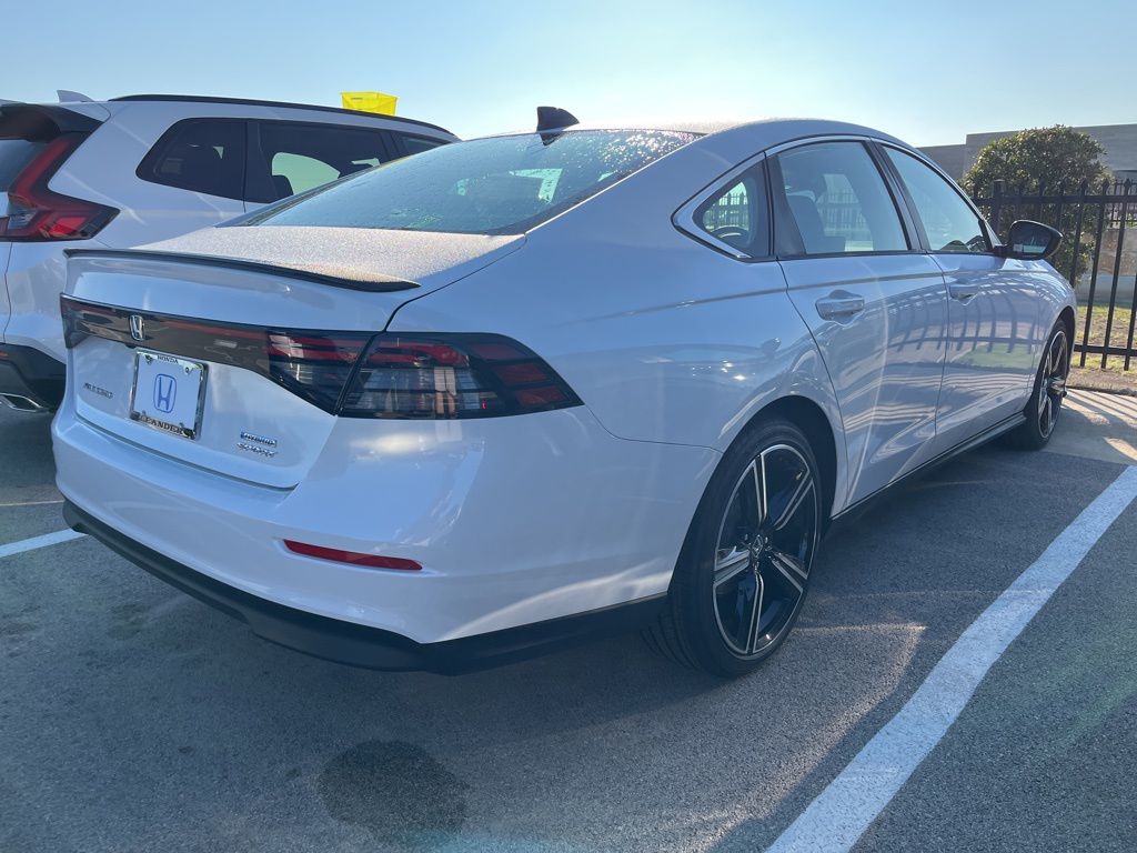 2025 Honda Accord Hybrid Sport photo 3