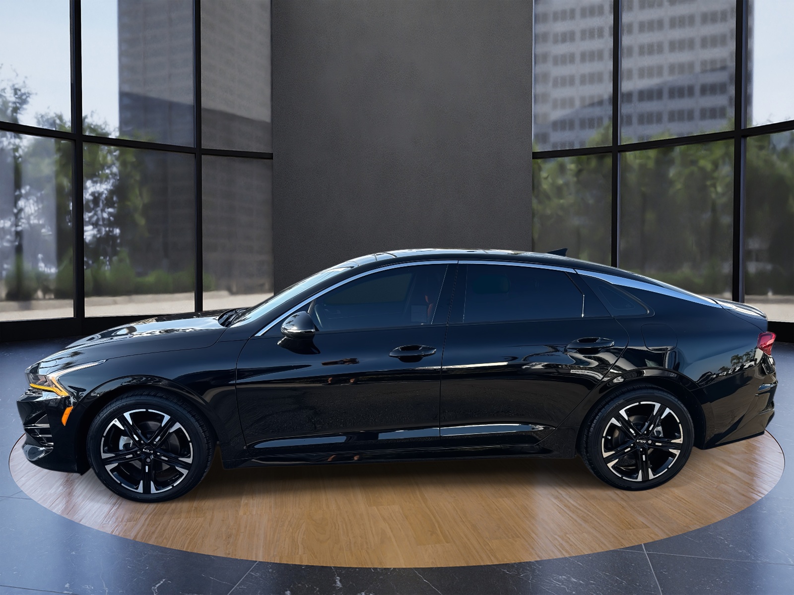 2024 Kia K5 GT-Line photo 4