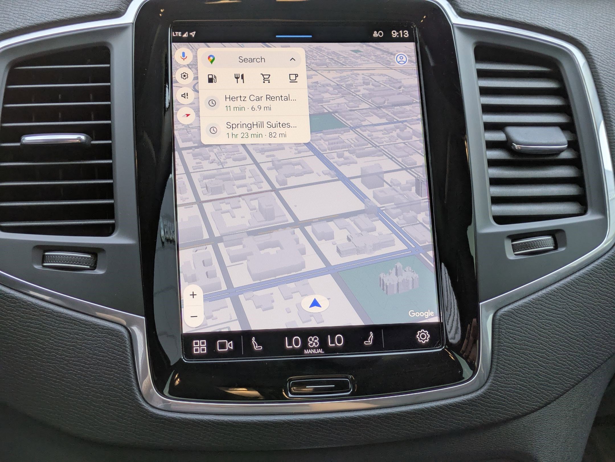 2025 Volvo XC90 Core photo 20