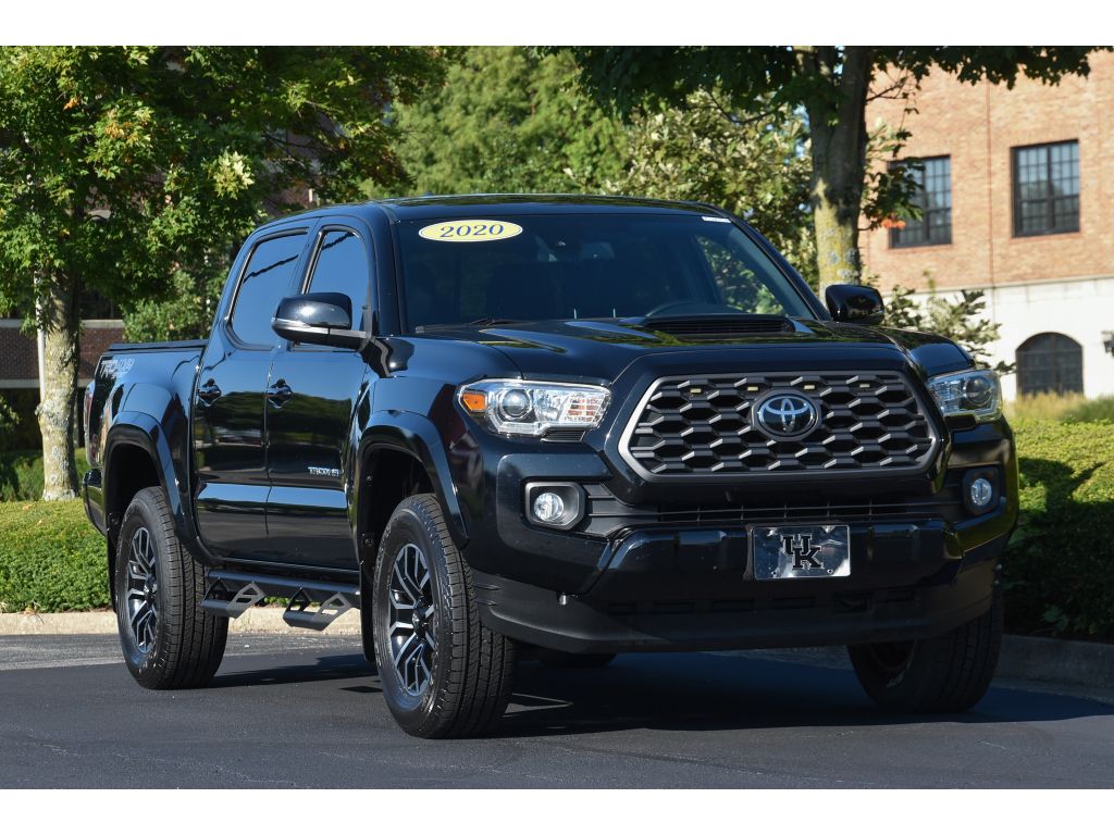 2020 Toyota Tacoma TRD Sport 4x4 photo 2