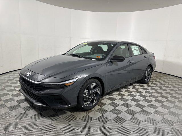 2025 Hyundai Elantra SEL Sport photo 3