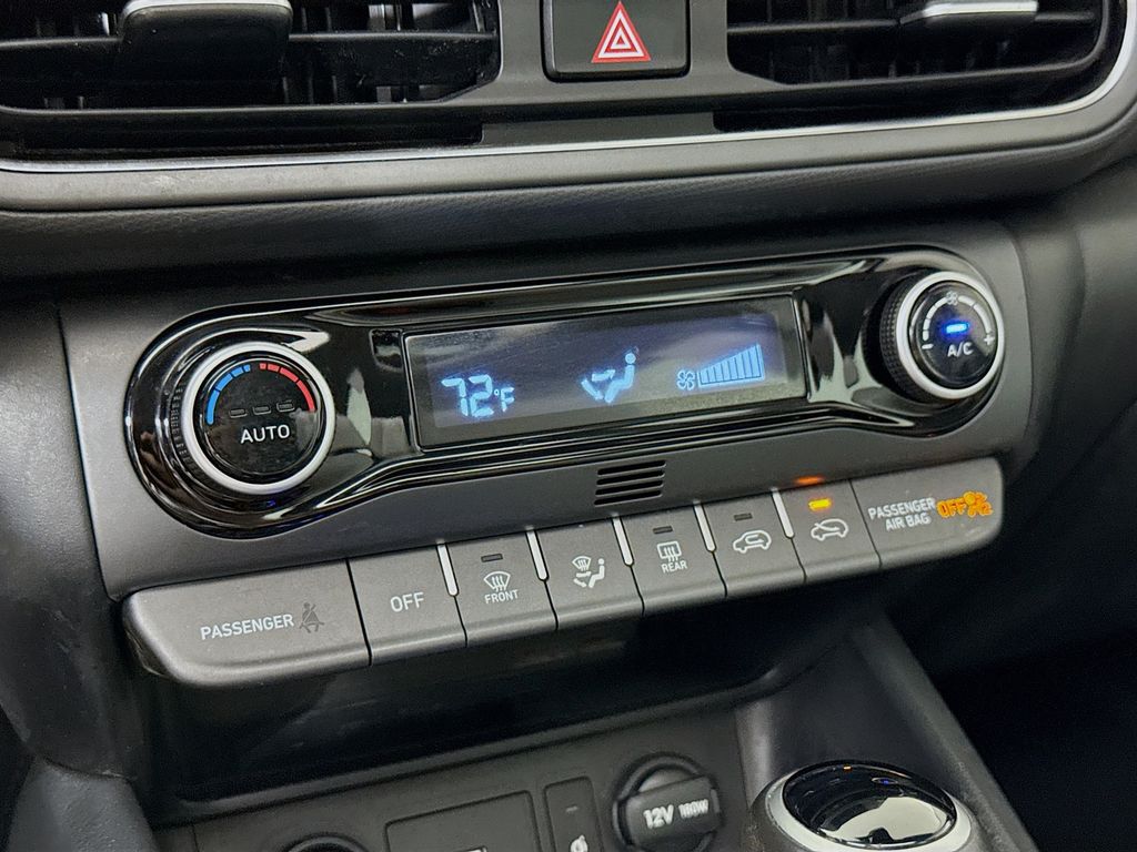 2023 Hyundai Kona SEL photo 19