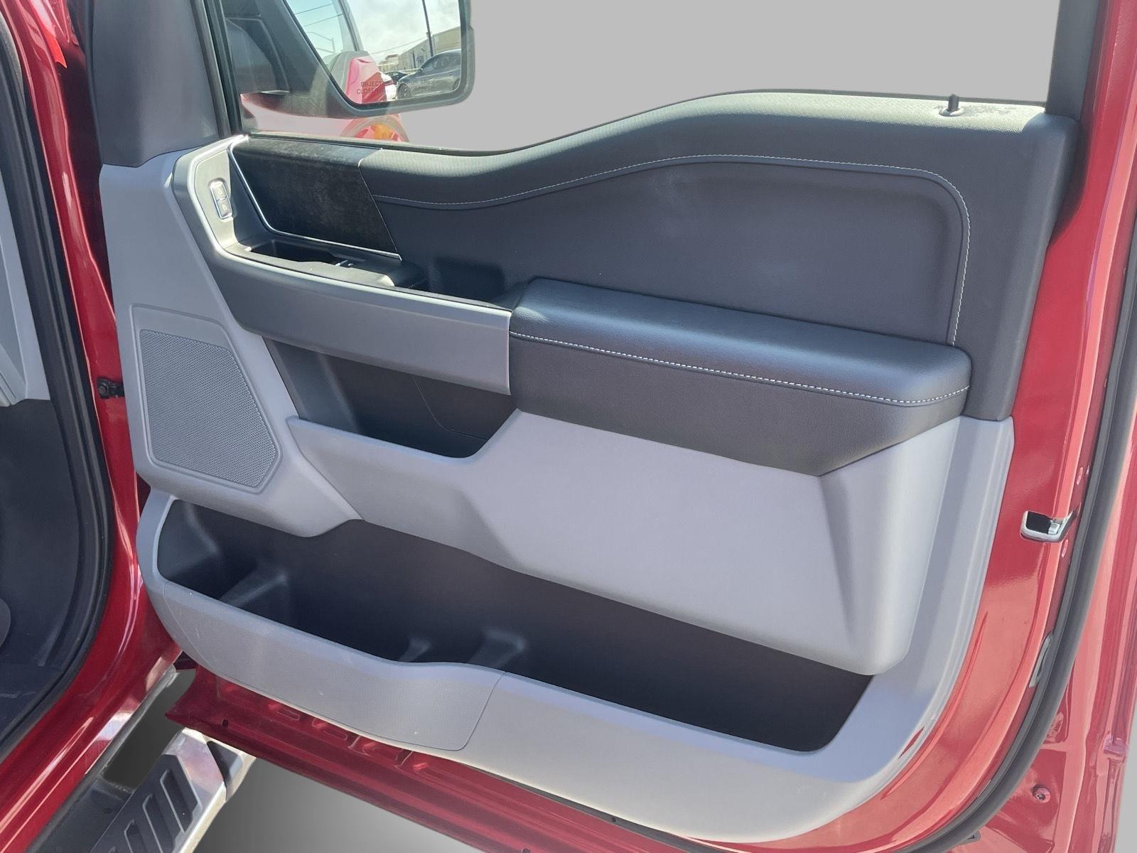2022 Ford F-150 XLT photo 13