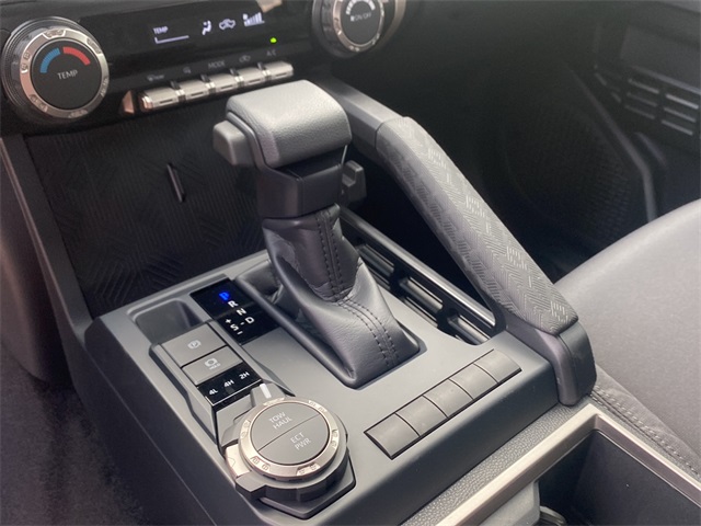 2025 Toyota Tacoma SR5 4x4 Double Cab photo 23
