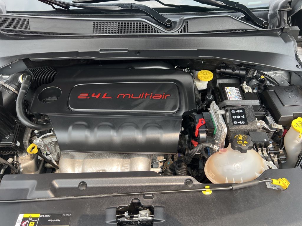 2022 Jeep Compass Latitude Lux photo 27