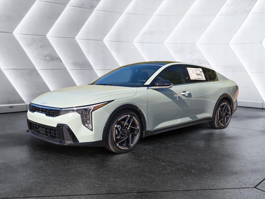 2025 Kia K4 GT-Line's photo