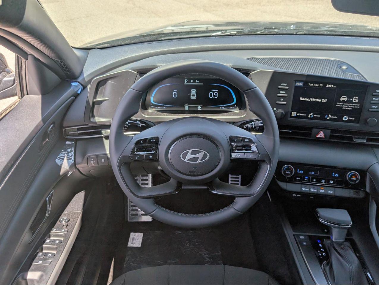 2025 Hyundai Elantra SEL Sport photo 22