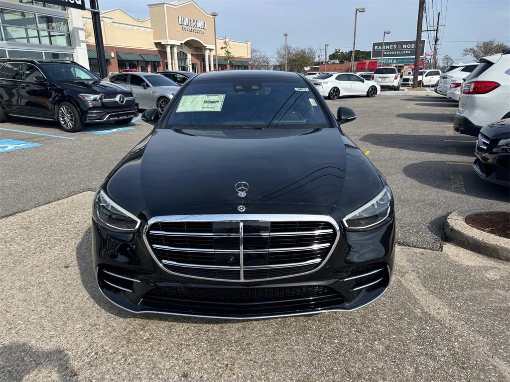 2025 Mercedes Benz S 580 4MATIC photo 2