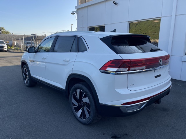 2026 Volkswagen Atlas Cross Sport SEL photo 9