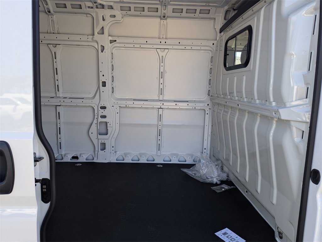 2025 Ram ProMaster 2500 photo 9