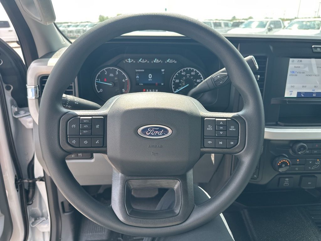 2026 Ford F-250 photo 16