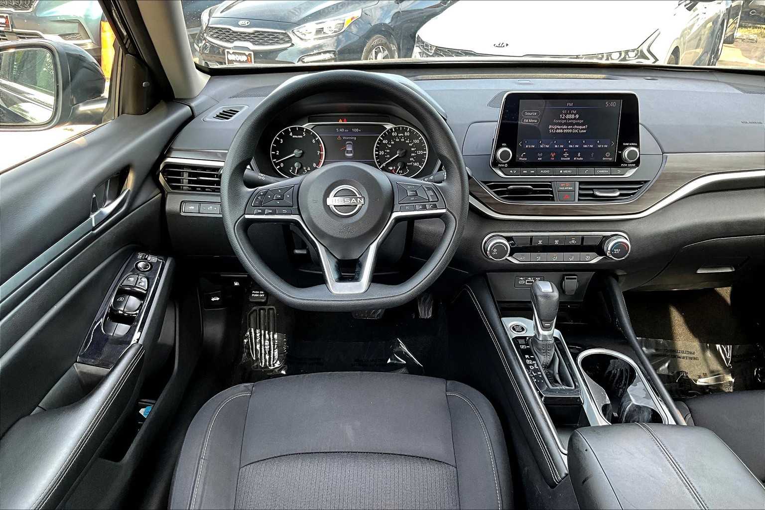 2023 Nissan Altima SV photo 4