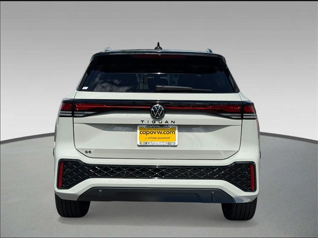 2025 Volkswagen Tiguan SE R-Line Black photo 4