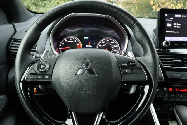 2023 Mitsubishi Eclipse Cross SEL photo 4