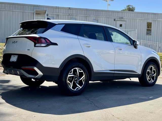 2024 Kia Sportage LX photo 4