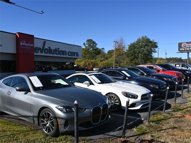 2023 Chrysler 300 Touring L photo 4