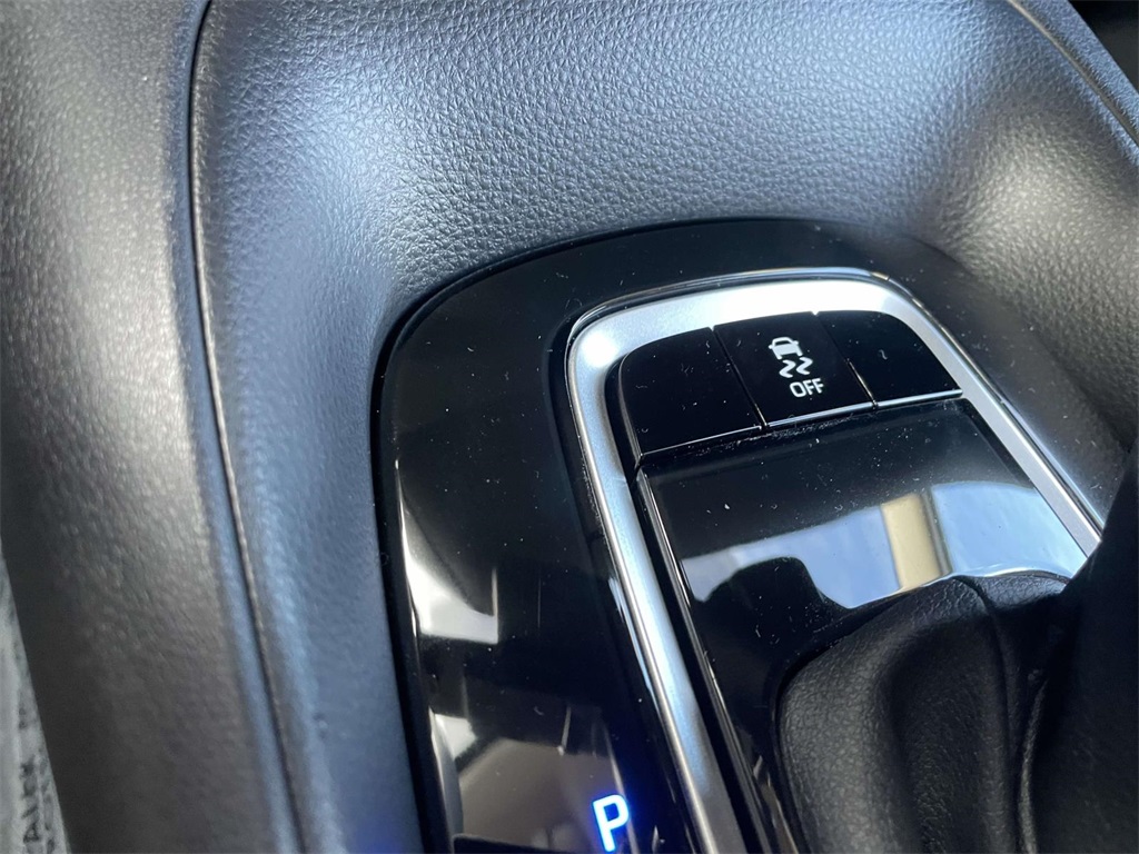2025 Toyota Corolla LE photo 29