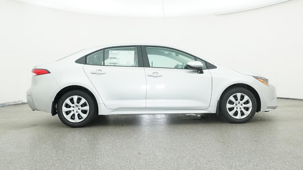 2025 Toyota Corolla LE photo 24
