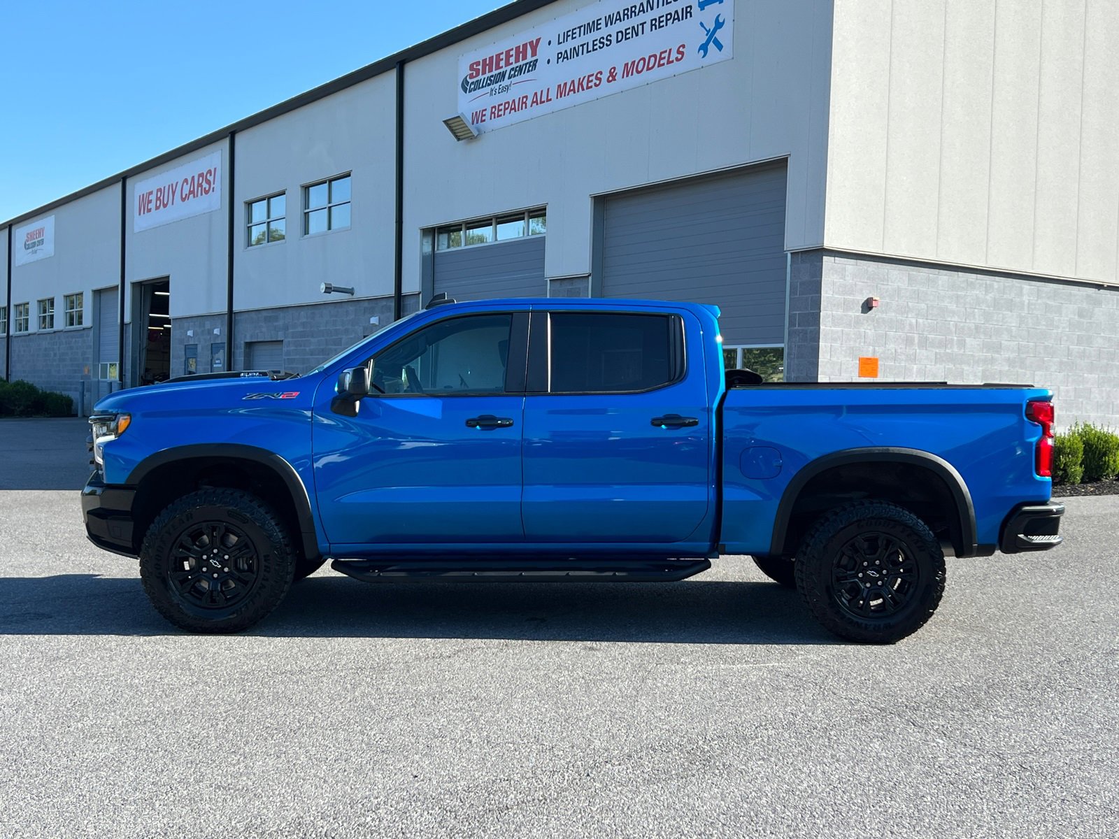 2023 Chevrolet Silverado 1500 ZR2 photo 3