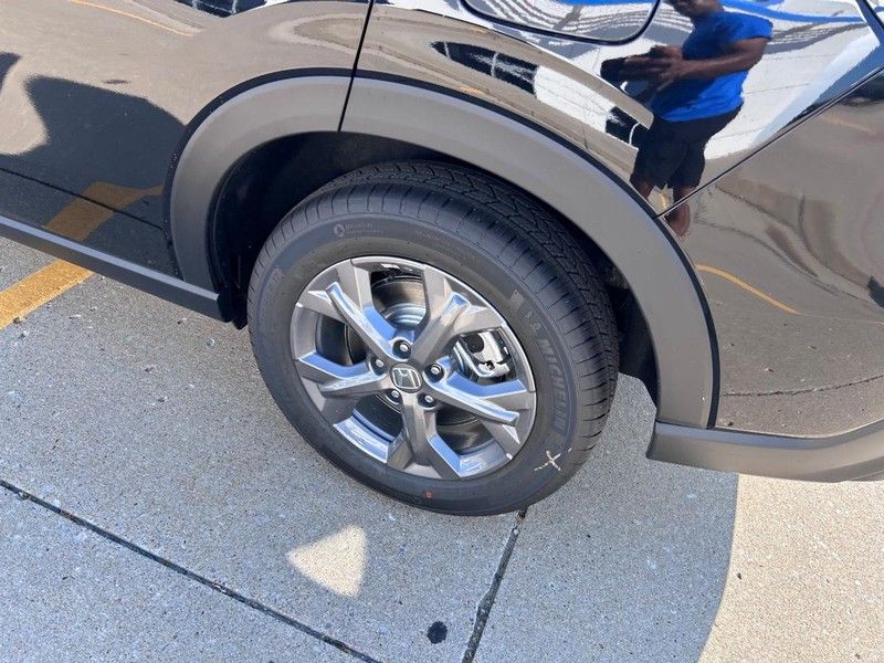2026 Honda HR-V LX photo 3