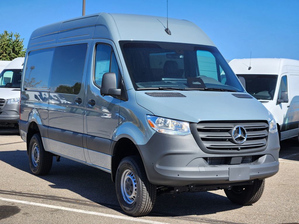 2026 Mercedes-Benz Sprinter Cargo Van Base's photo