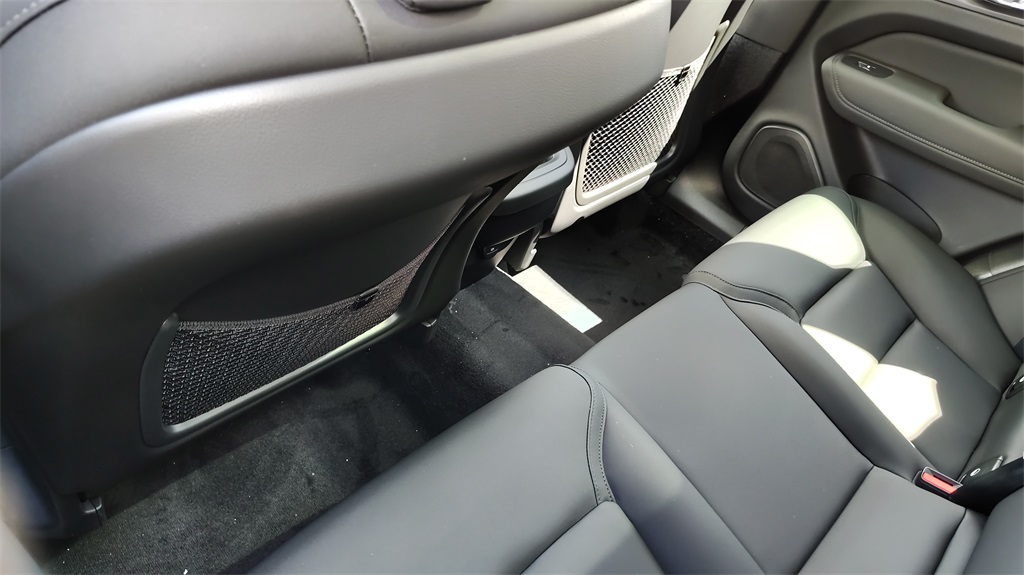 2026 Volvo XC60 B5 Plus photo 30