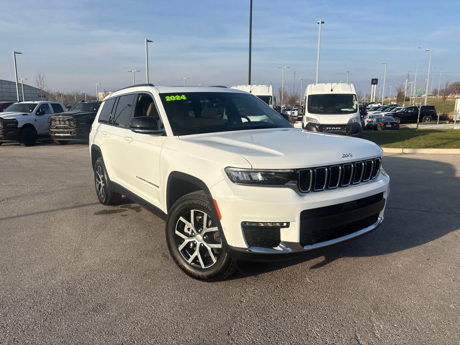 Used 2024 Jeep Grand Cherokee L Limited with VIN 1C4RJKBG8R8620569 for sale in Kansas City