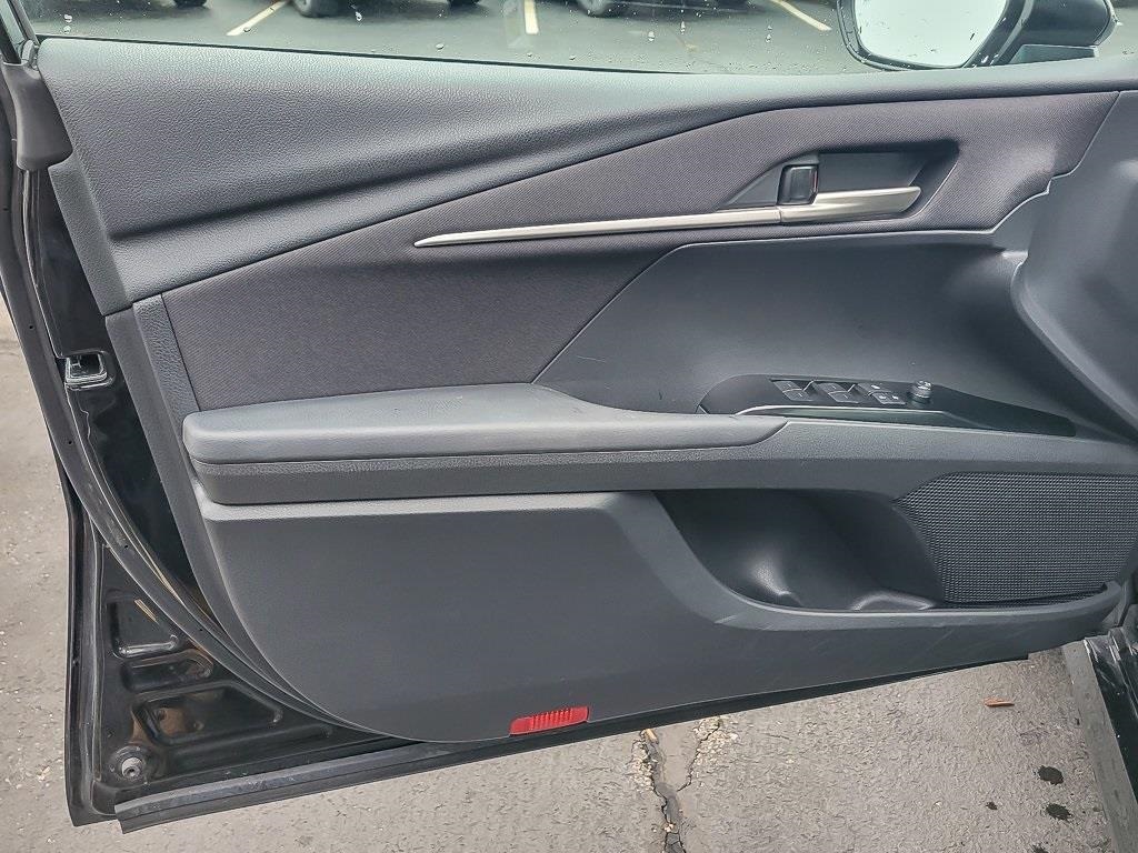 2025 TOYOTA CAMRY - Image 16