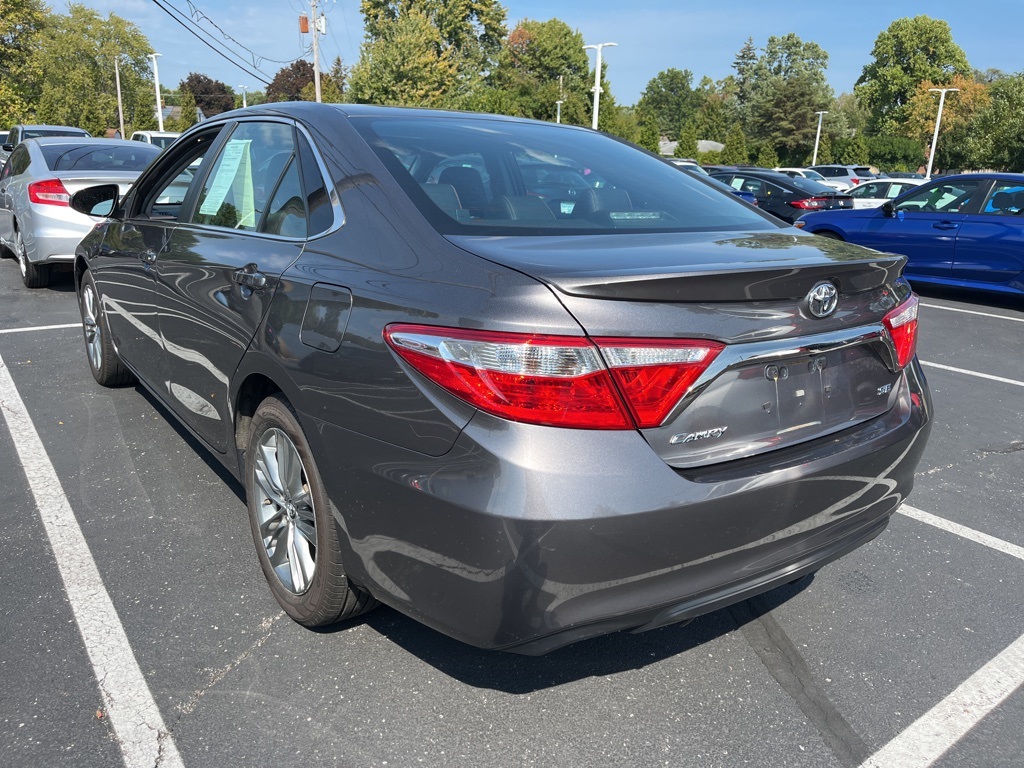 2015 Toyota Camry photo 4